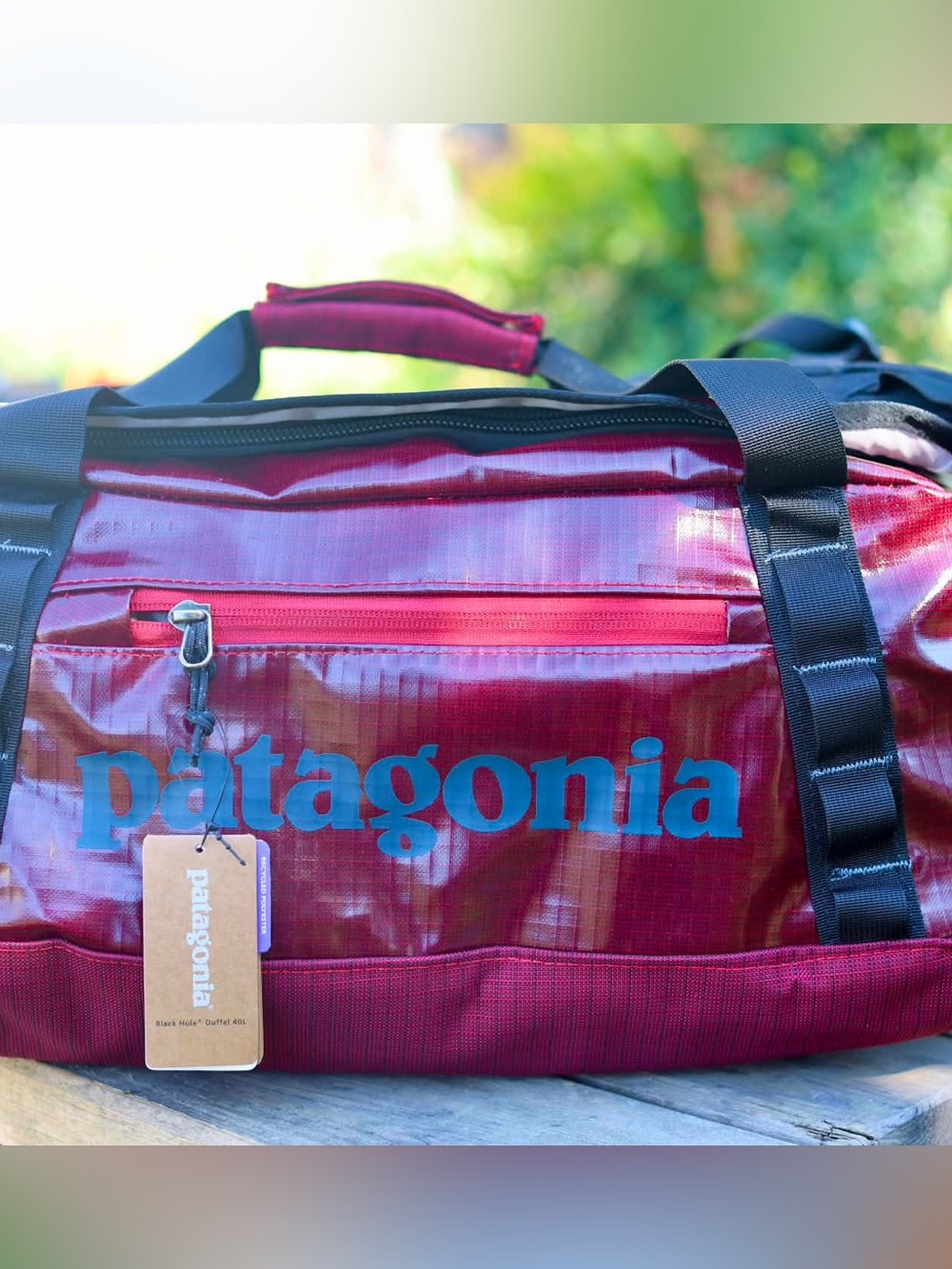 Patagonia 40L Red Duffel Bag Polyester Solid Zip Closure Backpack Older version - Picture 2 of 9